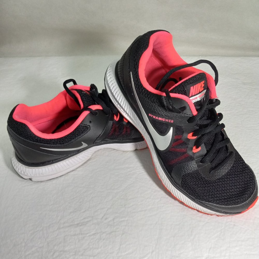 Women's Nike Dynamic Web Zoom Winflo, size 8